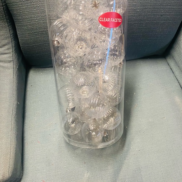 NWT…2brand new tin boxes, load up your goodie’s in and 1 large DIY Bulbs - Picture 6 of 6